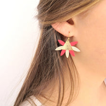 Charger l&#39;image dans la galerie, Boucles d&#39;oreilles triangle or - PALOMA
