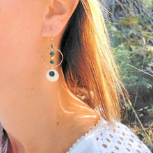 Charger l&#39;image dans la galerie, Boucles d&#39;oreilles asymétriques cercle cuir - MIDOLI
